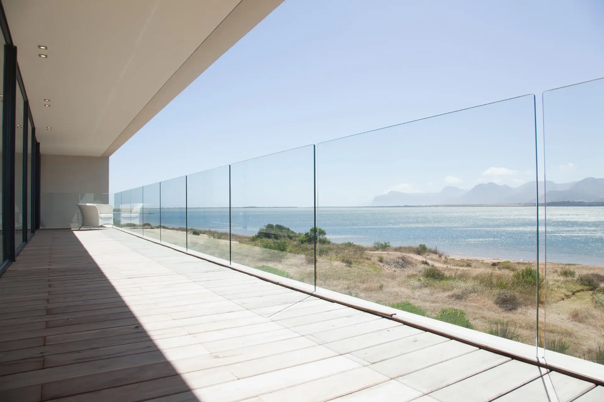 VLX 120 Glass Railing System in Austin, TX | Juniper Windows Austin - detail 1